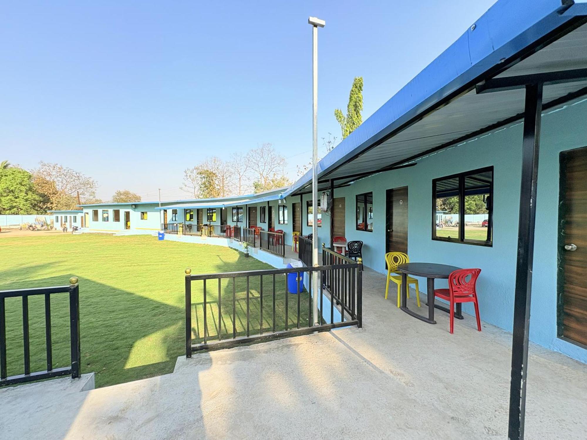 Deep Bhavani Resort Karjat Dış mekan fotoğraf